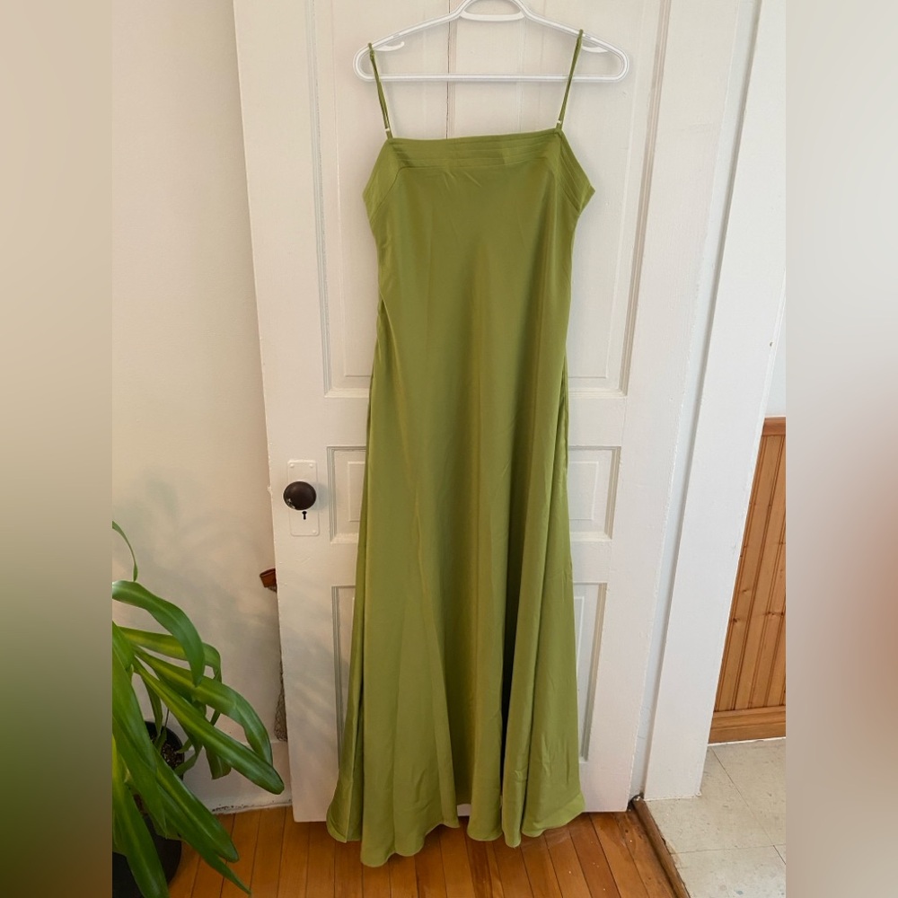 100% silk Green Maxi Dress with Spaghetti Straps
